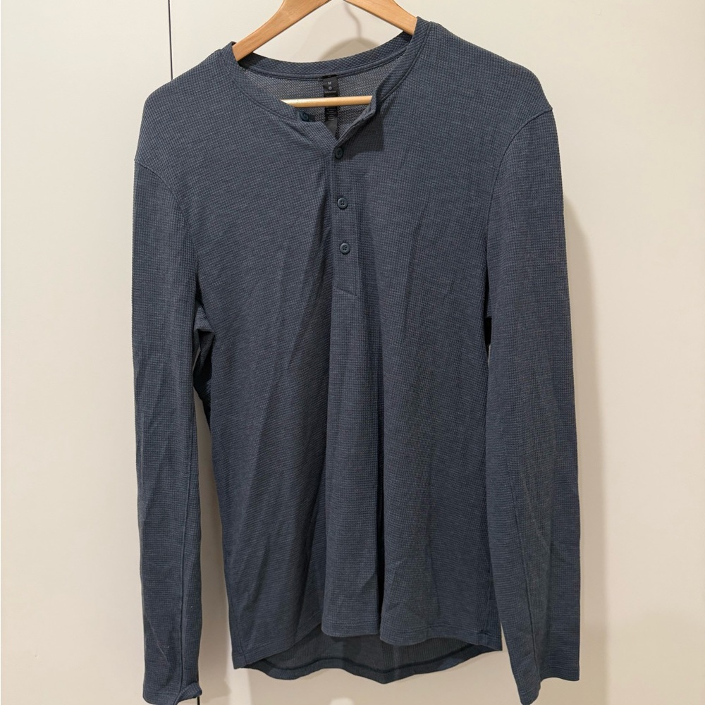 Lululemon Men's Blue Henley long sleeve